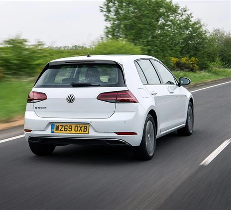 Volkswagen – Golf 7 – Eurocar Rentals