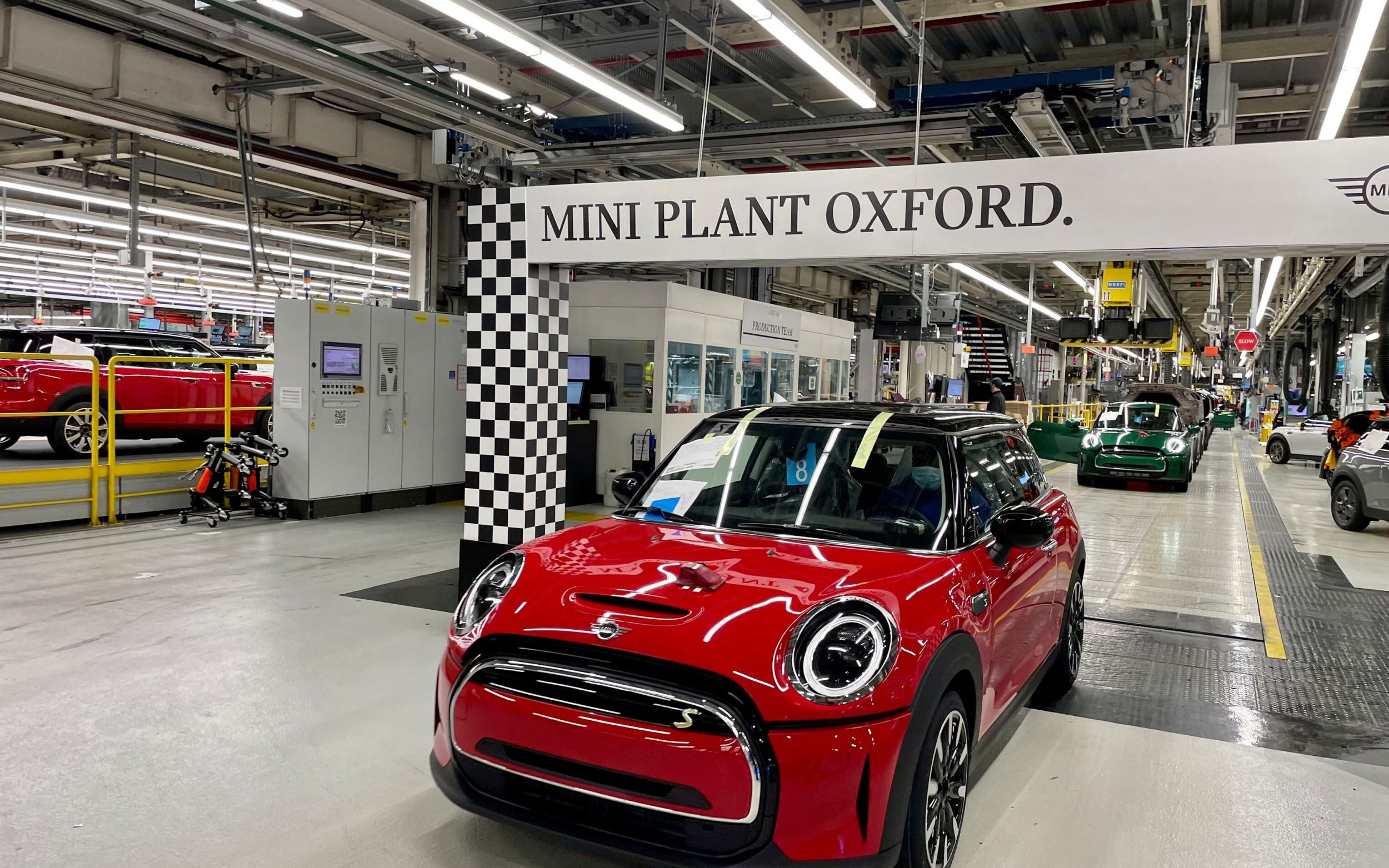 BMW's £600 Million Investment In Oxford Plant Signals Electric Mini ...