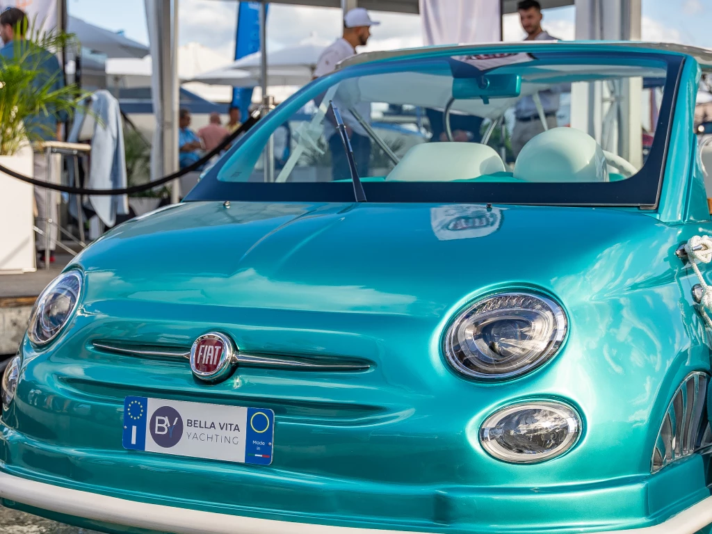 Fiat 500 Boat front-end