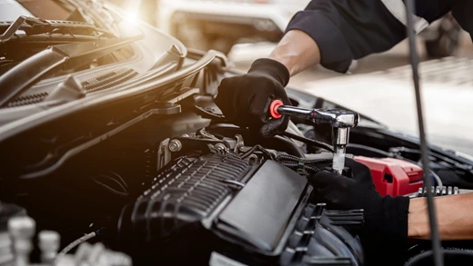 Maintenance On A Leased Car: Your Options & Responsibilities