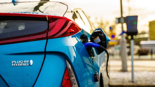Electric vs. Hybrid Cars: How To Choose Your Green Upgrade